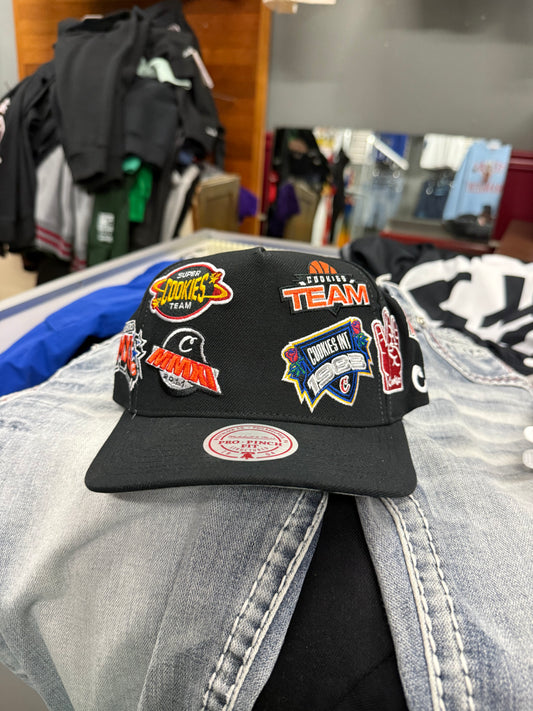COLLAB M&N X COOKIES LOGO BLAST PRO SNAPBACK
HP13326-CLBBLCK
Black