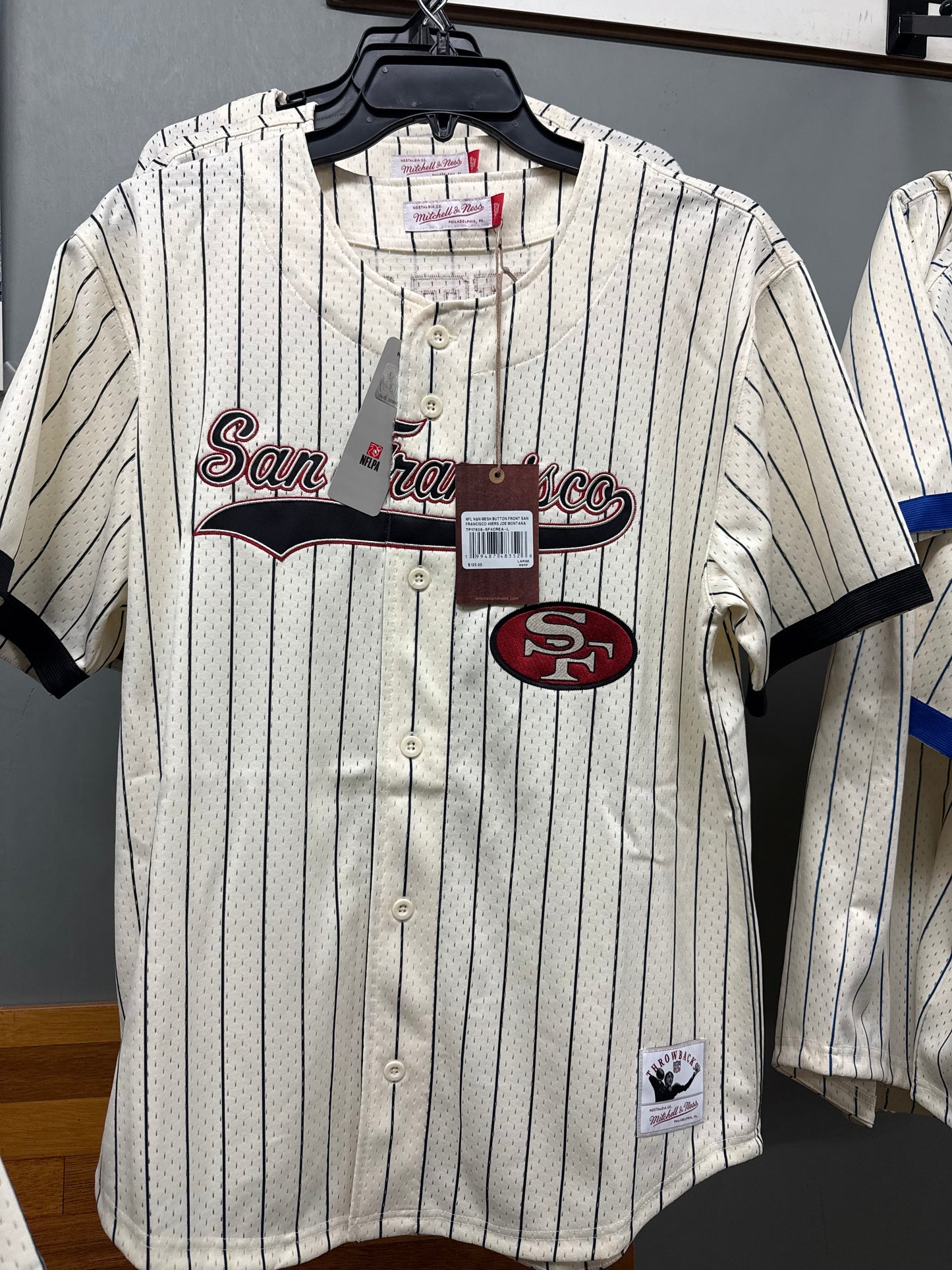 Men's San Francisco 49ers Joe Montana Mitchell & Ness Cream Name & Number Mesh Fashion Jersey