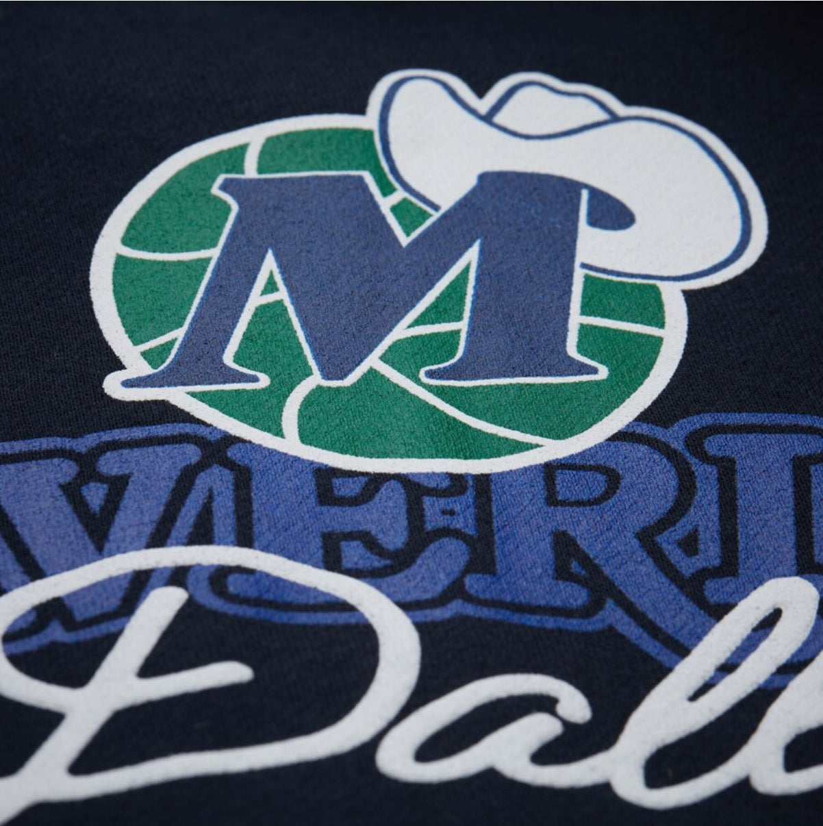 Dallas Mavericks Navy Hardwood Classics Free Throw Pullover Hoodie